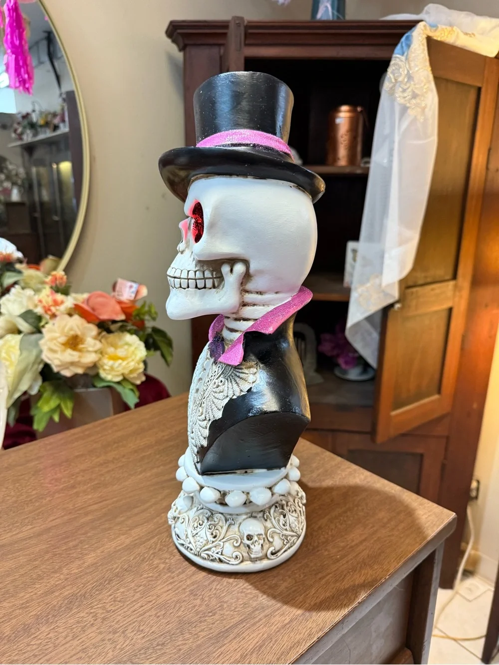 Light-Up Purple Skull Skeleton Bust Halloween Decoration